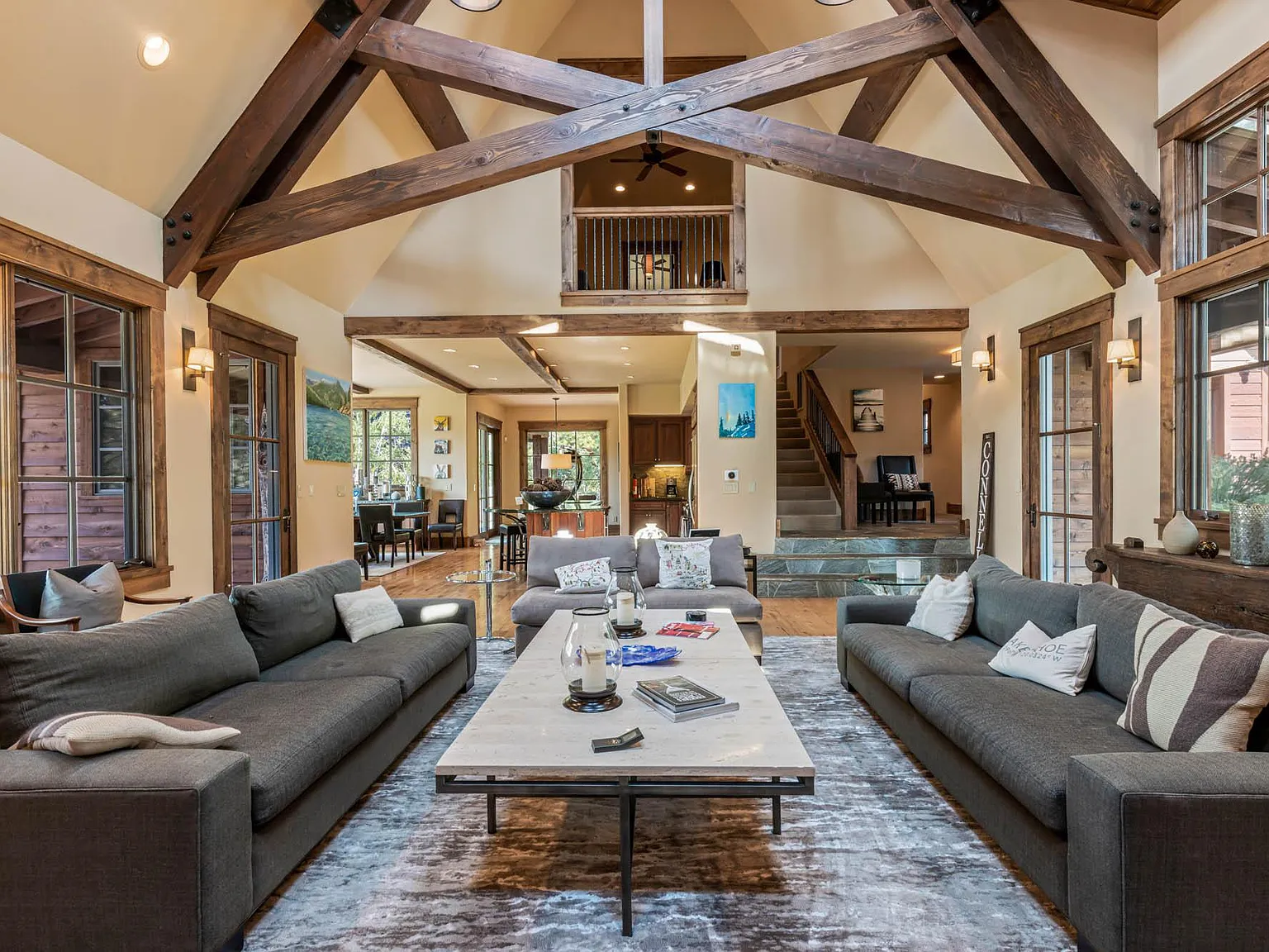 6 bed, 6.5 bath, 5000 sqft, $17,500 — Photo 4