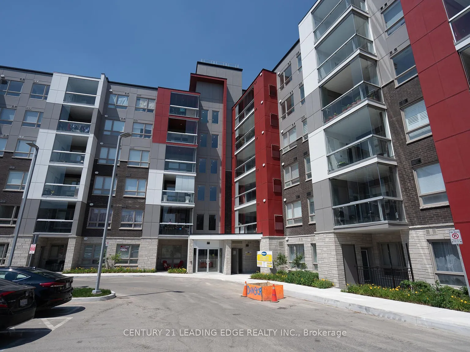 2 bed, $2,800 — Photo 2