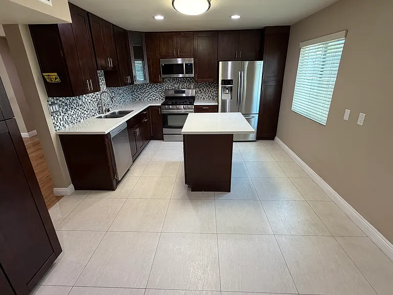 19355 Sherman Way #25 — Photo 5