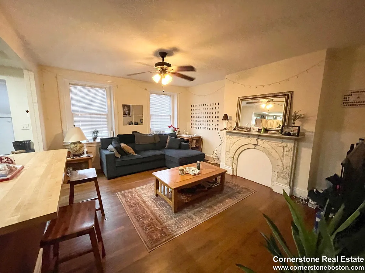 Building Photo - 467 Massachusetts Ave #1