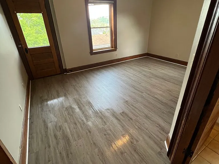 512 Wallace Ave — Photo 29