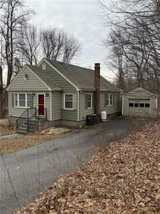 100 Swan Rd, Smithfield, RI, 02917