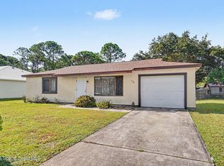 598 Black Horse St SE, Palm Bay, FL 32909