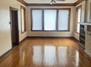 (Undisclosed Address), Chicago, IL 60617