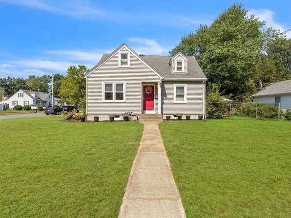 11 Yale St, South Hadley, MA 01075