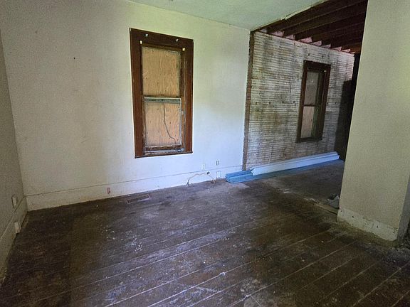2nd image of 4031 Fremont Ave N