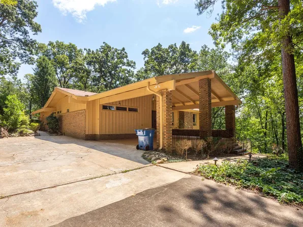 223 Wildwood Rd, Anniston, AL 36207