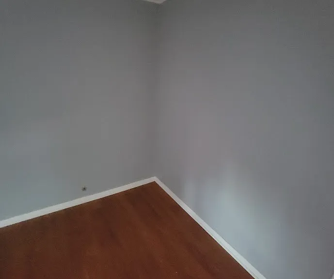 437 E Doty Ave — Photo 14