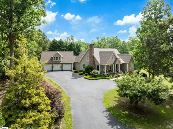 1527 S Blackstock Rd, Landrum, SC 29356