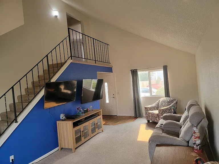 2833 Quincy Ct — Photo 8
