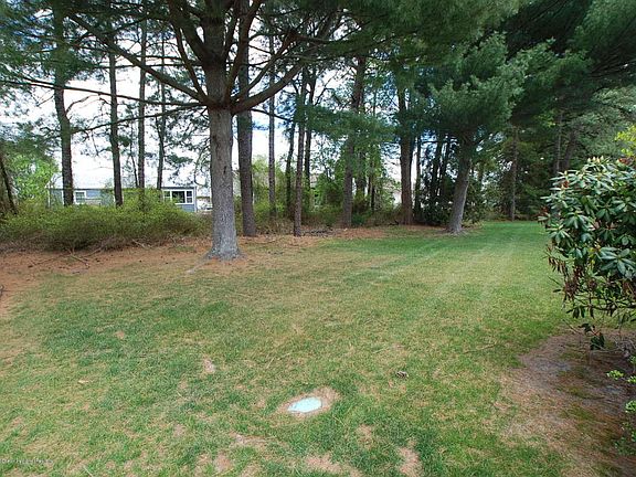 5th image of 84 Whitmore Dr