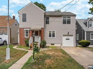 110 Central Ave, Rochelle Park, NJ 07662