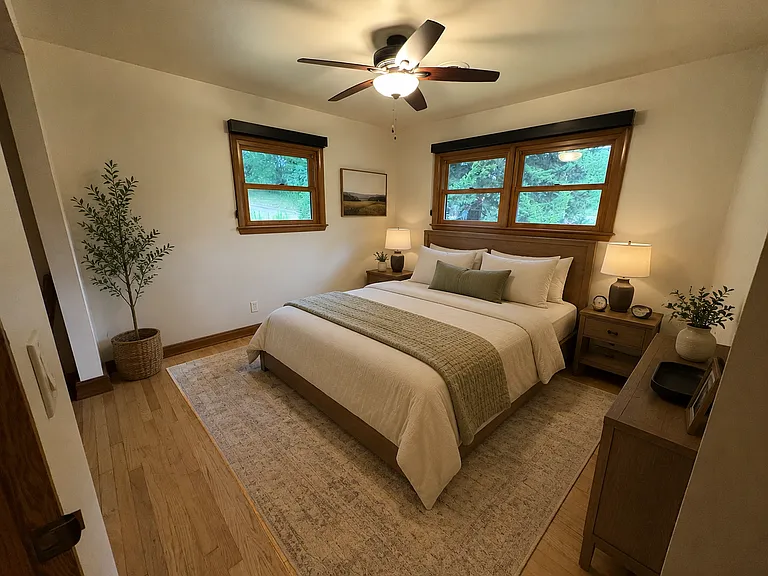 916 W Dean Ave — Photo 11