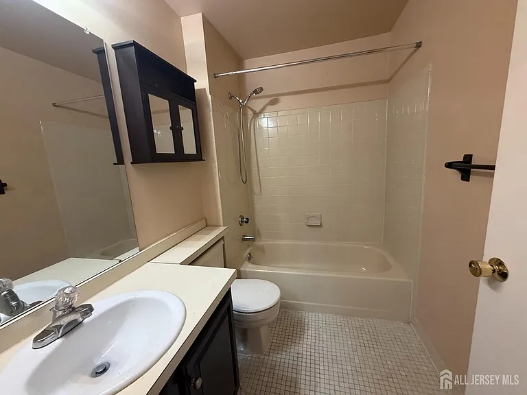 1006 Aspen Dr — Photo 9