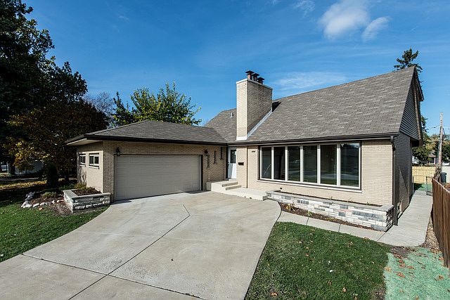 1st image of 5512 Oak Center Dr
