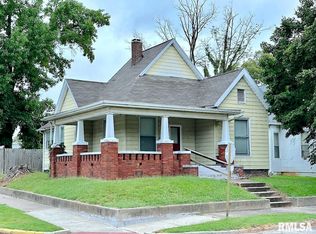 1938 Spruce St, Murphysboro, IL 62966