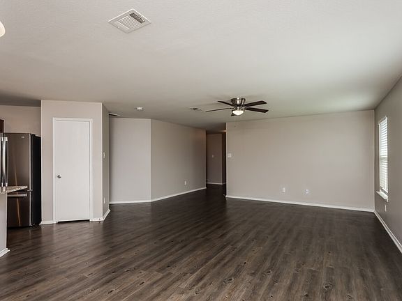 5th image of 516 Tunnel St