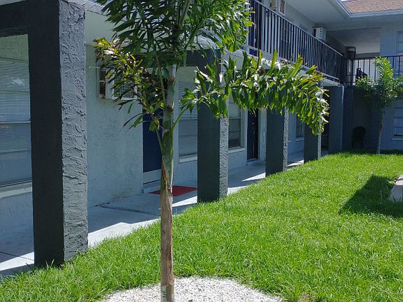 4th image of 3809 W Iowa Ave APT 4