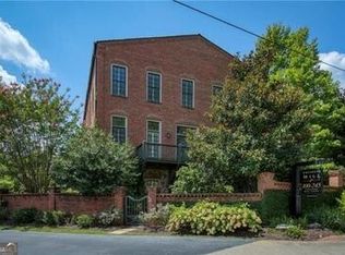 100 Founders Mill Ct, Roswell, GA 30075