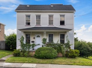 828 Columbus Ave, Phillipsburg, NJ 08865