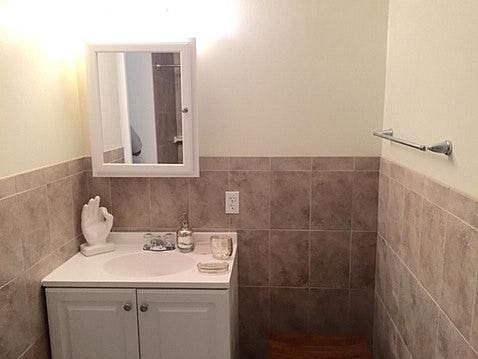 4th image of 909 Pine Dr