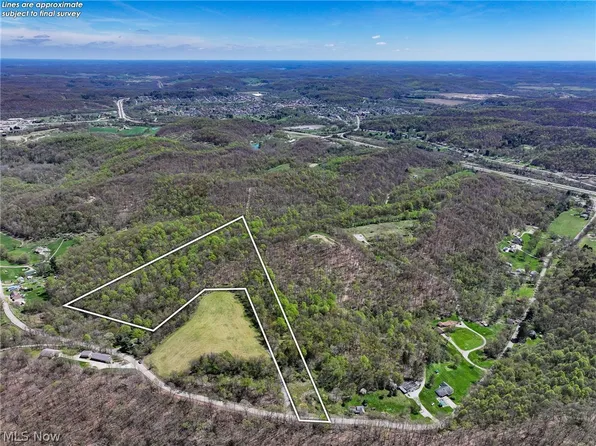 5027 Indian Hill Rd SE, Uhrichsville, OH 44683