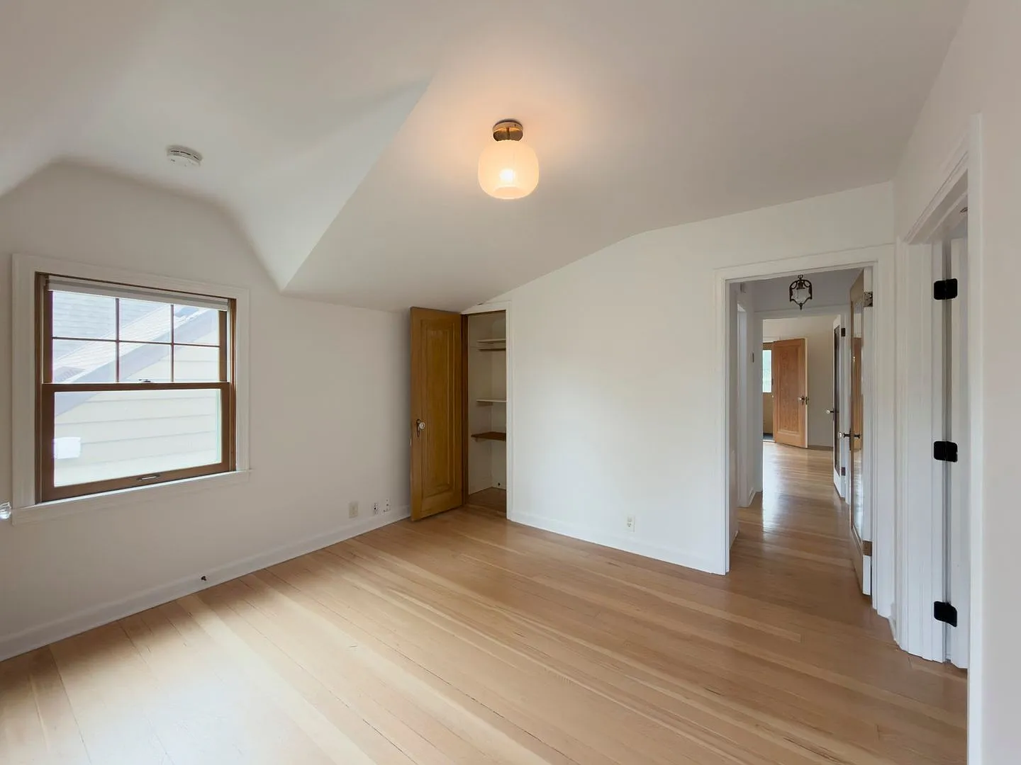 Charming 2BR Duplex in Minneapolis — Photo 4