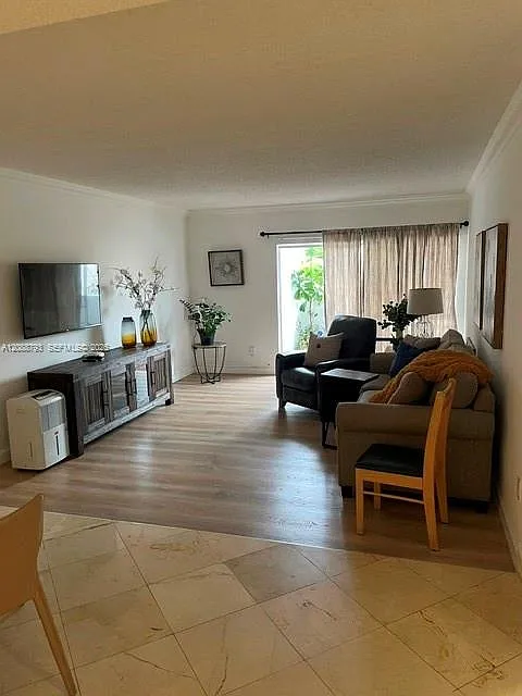 Kings Creek So Condo — Photo 2