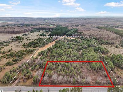 8558 Homestead Rd, Benzonia, MI, 49616
