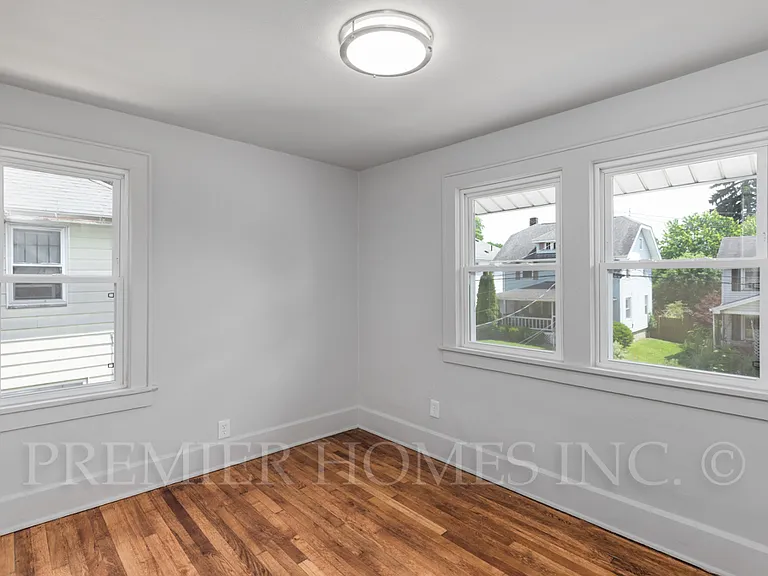 2913 11th St NW — Photo 14