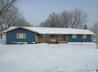 300 W Blaine Ave, Viborg, SD 57070