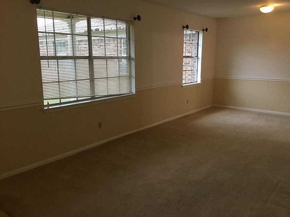 5th image of 821 Valparaiso Blvd