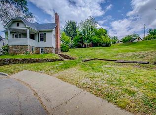 31 Maple St, Canton, NC 28716