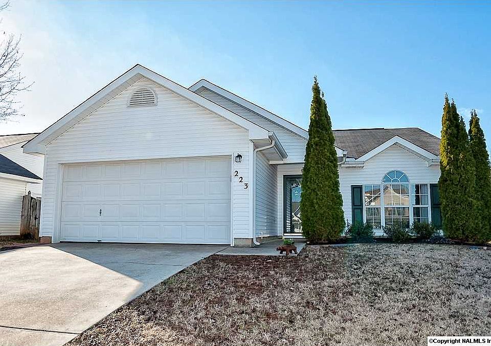1st image of 223 Iron Wood Ct