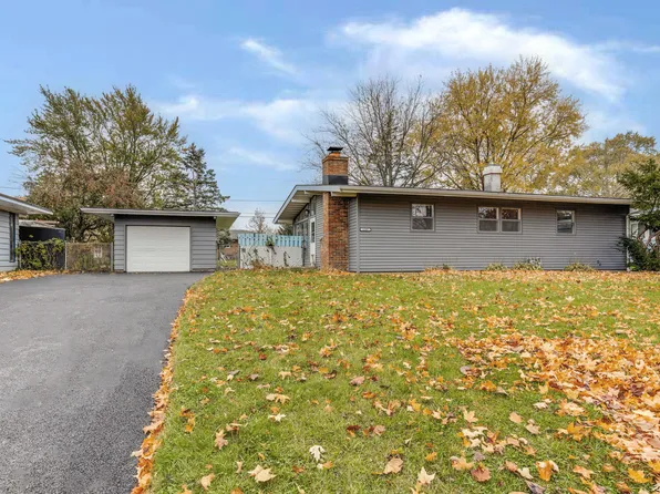 2507 Marshall Pkwy, Waukegan, IL 60085