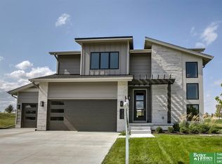 21506 B St, Elkhorn, NE 68022