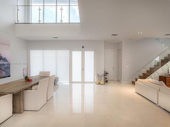 4th image of 10041 NW 75th St #10041