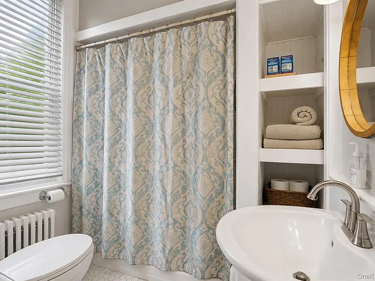 11 Bell Ln — Photo 10
