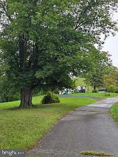 2nd image of 19831 Harmony Hill Ln