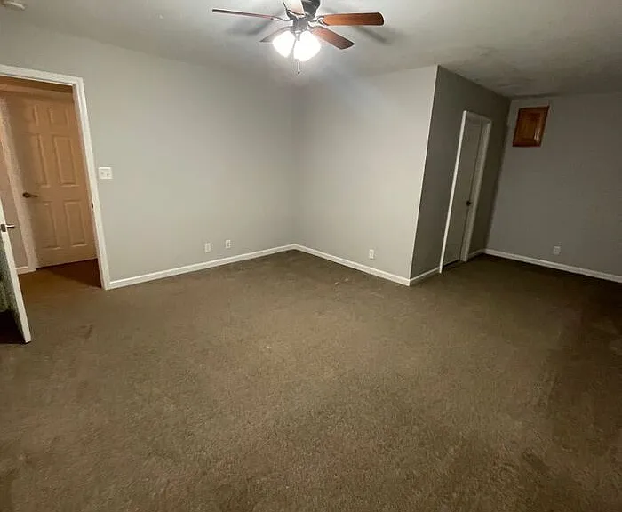 7920 Ellisville Ln — Photo 15