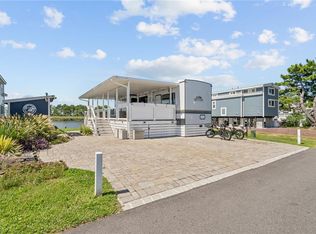 3665 Sandpiper Rd #145, Virginia Beach, VA 23456