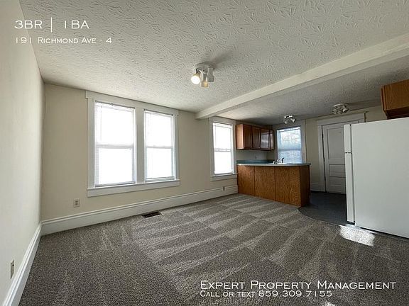 3rd image of 191 Richmond Ave Unit 4