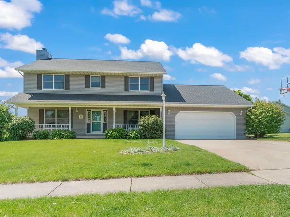 904 Dogwood Dr, Washington, IL 61571