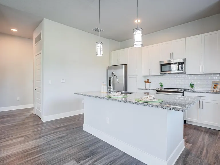 Viridian Reserve Apartments — Photo 28