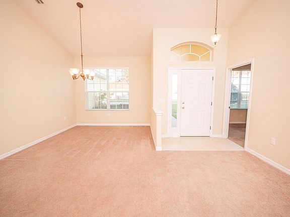 3rd image of 2889 Seymore St