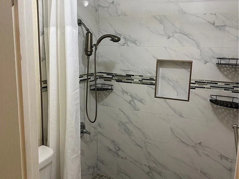 3701 Summer Ln — Photo 11
