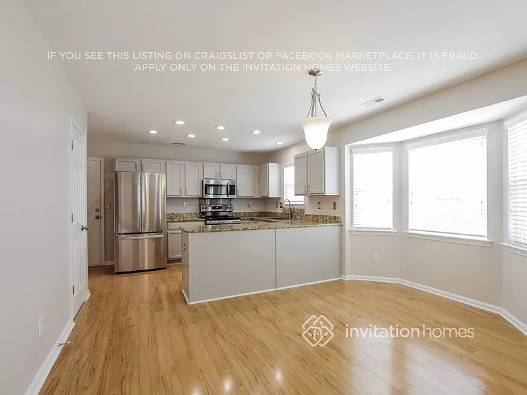10920 Harmony Glen Ct — Photo 5
