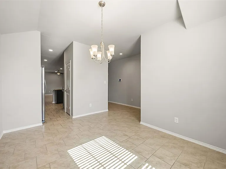 23610 Water Hickory Dr — Photo 5