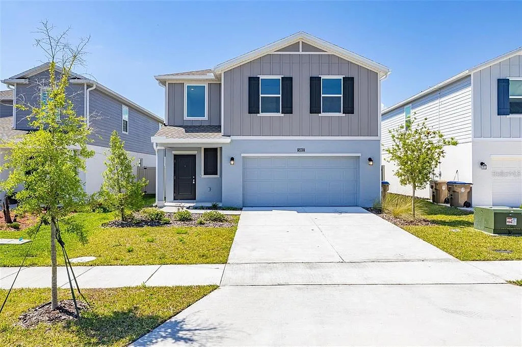 4 bed, 2.5 bath, 1880 sqft, $2,300 — Photo 3