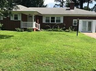 205 Mill Rd, Yorktown, VA 23693